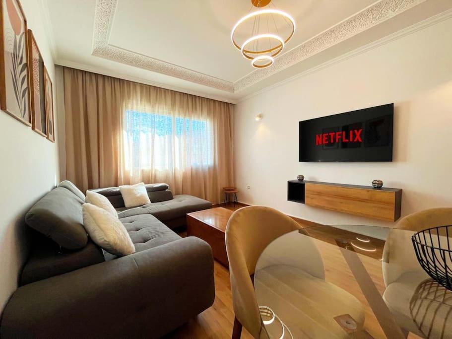 Rabat, Hassan Downtown: Tramway, Sunshine, Privacy Appartement Buitenkant foto
