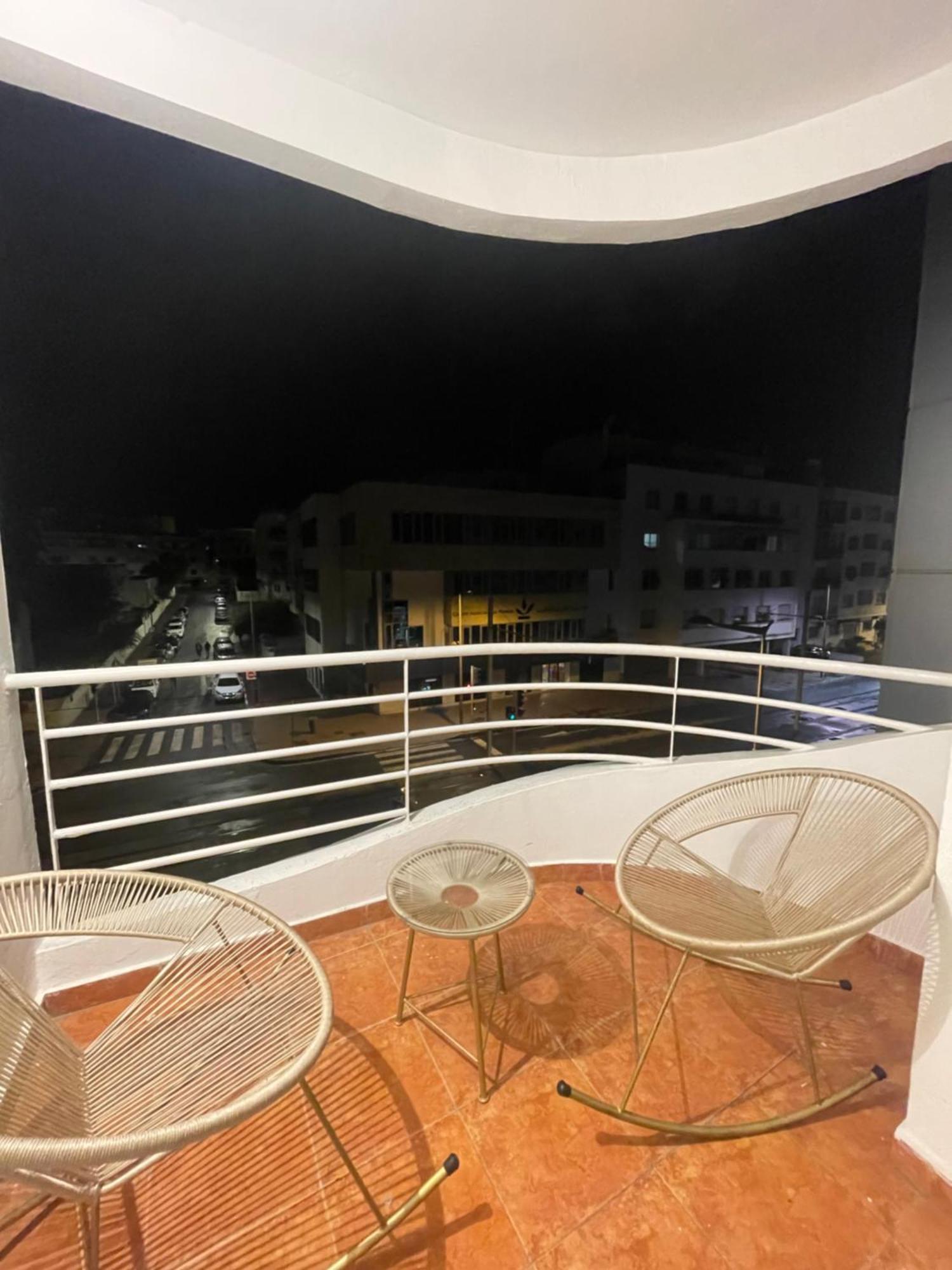 Rabat, Hassan Downtown: Tramway, Sunshine, Privacy Appartement Buitenkant foto
